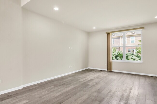 Foto del edificio - 415 Highcroft Wy