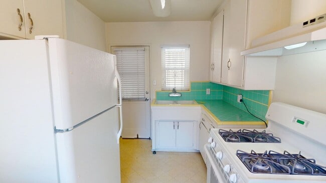 Interior Photo - Welcome Home || Apply Now