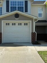 Building Photo - 791 Majestic Dr