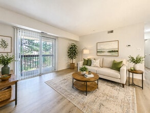 Building Photo - Emerald Woods Apartments