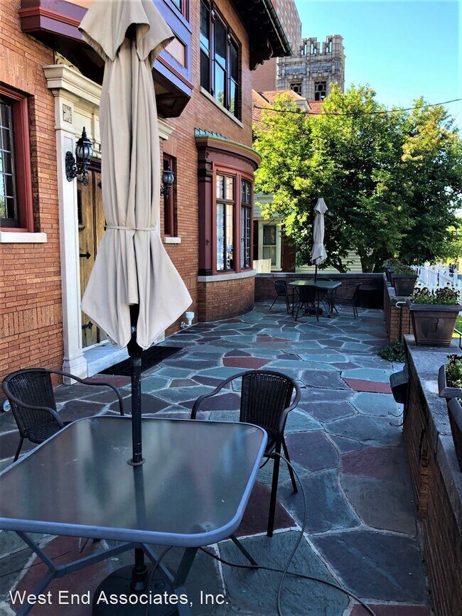 Foto del edificio - 4 br, 3.5 bath House - 25 S 15th St