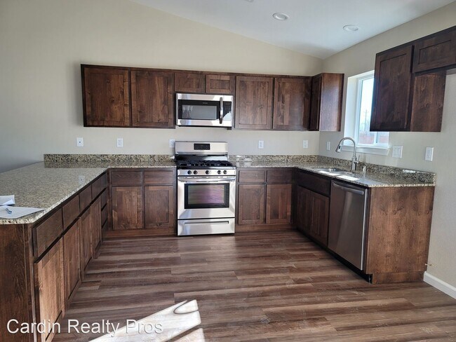 Building Photo - 4 br, 2 bath House - 2755 Ladera