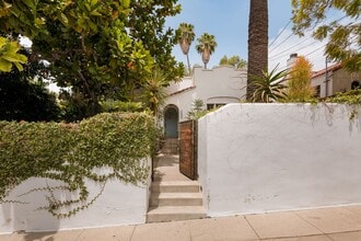 Building Photo - 1647 N Coronado St