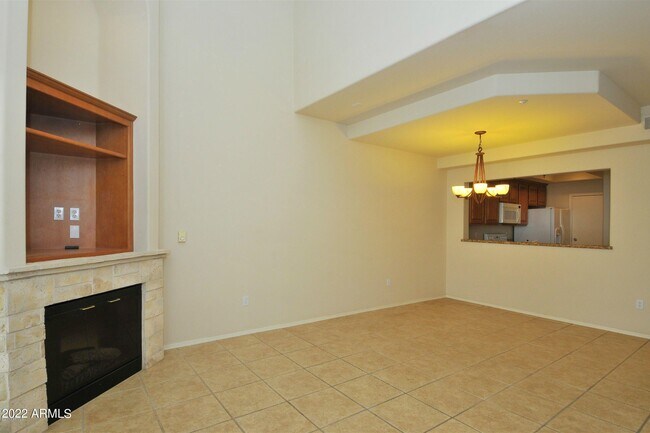 Foto del edificio - 7627 E Indian Bend Rd