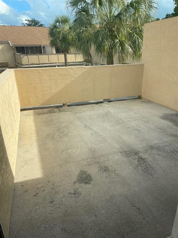 Building Photo - 8237 NW 8th Ct