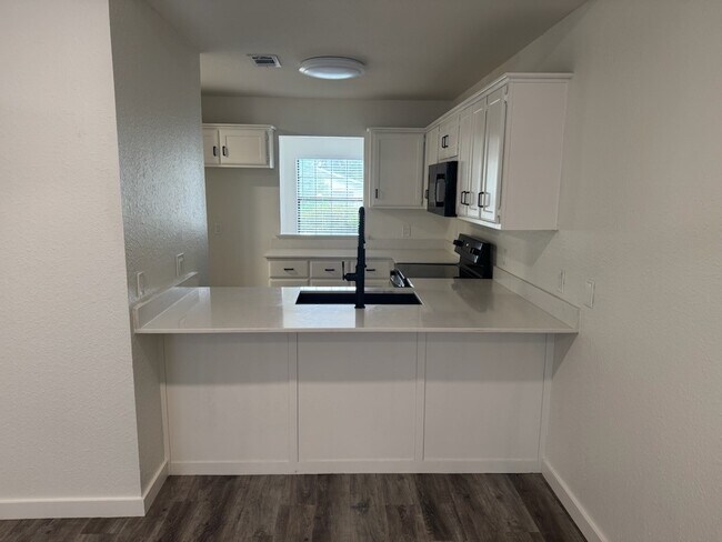 Foto del edificio - 1050 34th St NE