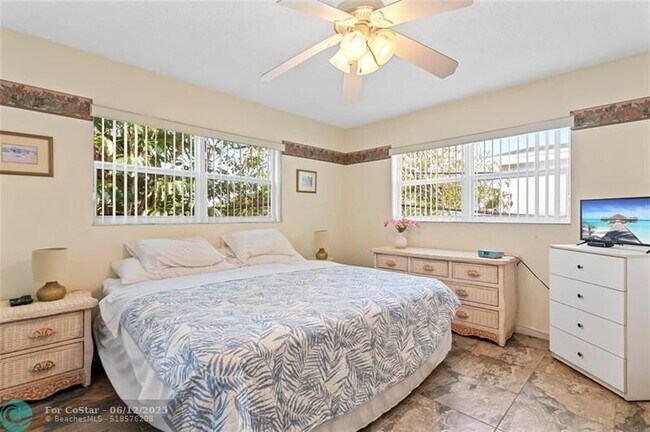 Foto del edificio - 3225 NE 16th St