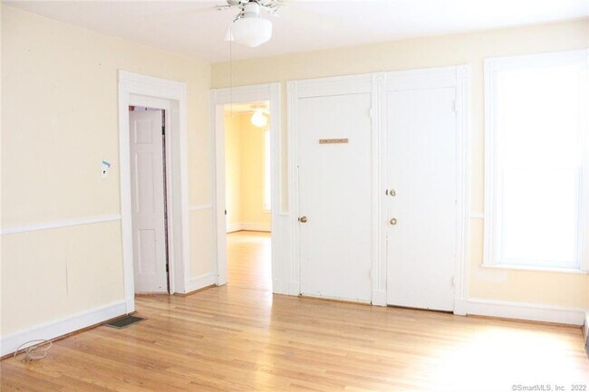 Foto del edificio - 28 Cottage St