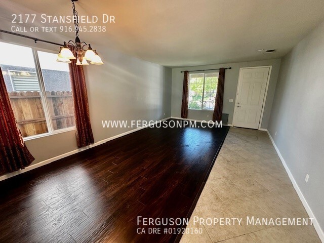 Building Photo - 2177 Stansfield Dr
