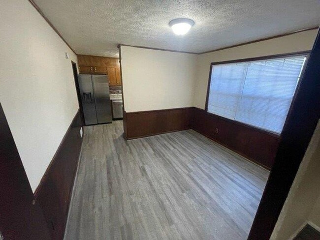 Building Photo - BELOW MARKET RENT!