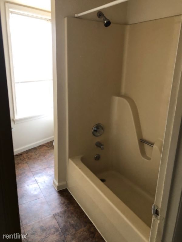 Building Photo - 2 br, 2 bath Apartment - 1601 Frederick Ave