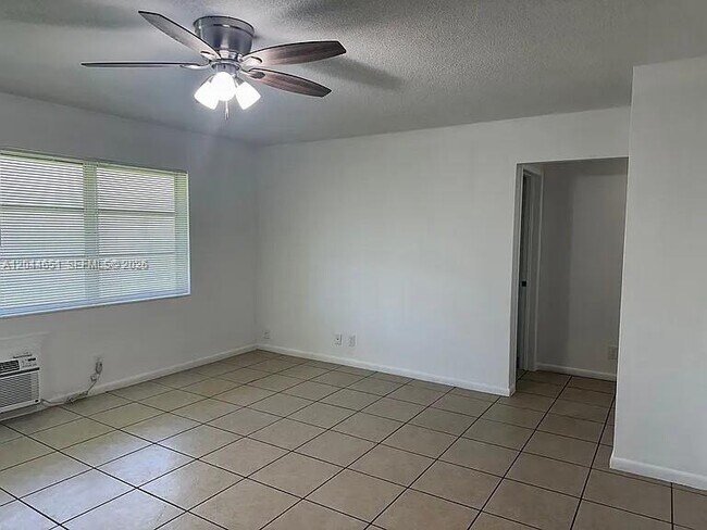 Building Photo - 2407 McKinley St