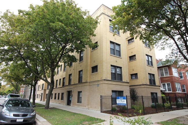 Foto del edificio - 3104 W Sunnyside Ave