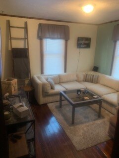 Living Rm - 520 Southwest Rd