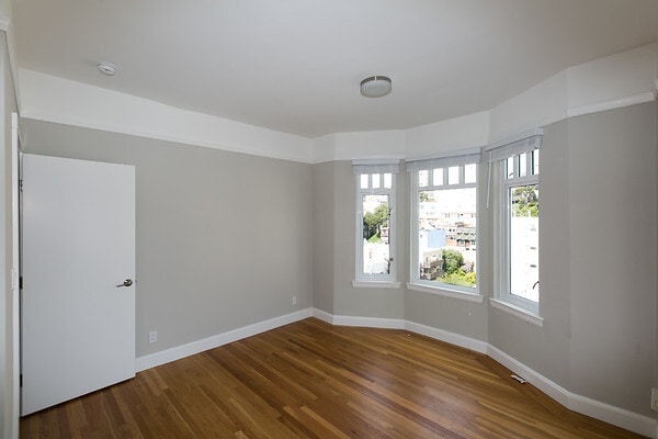 Building Photo - 1320 Lombard St