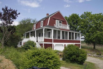 Building Photo - 3 Willow Ln