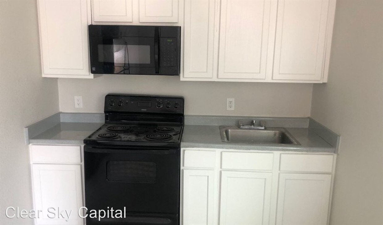Foto principal - 6627 S 10th St