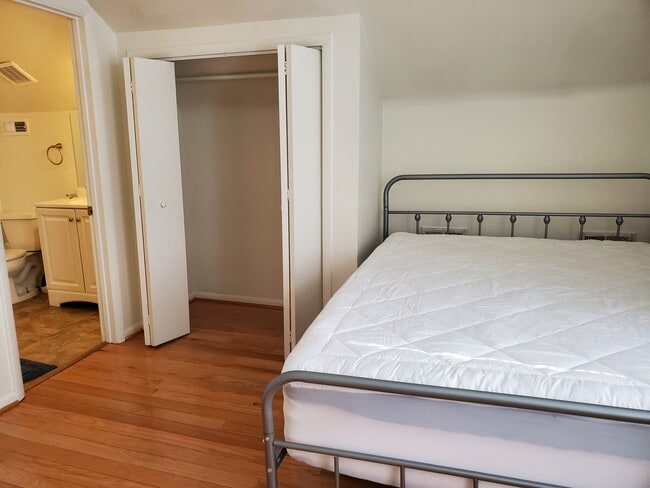 Bedroom closet, optional queen size bed - 2509 10th St NE