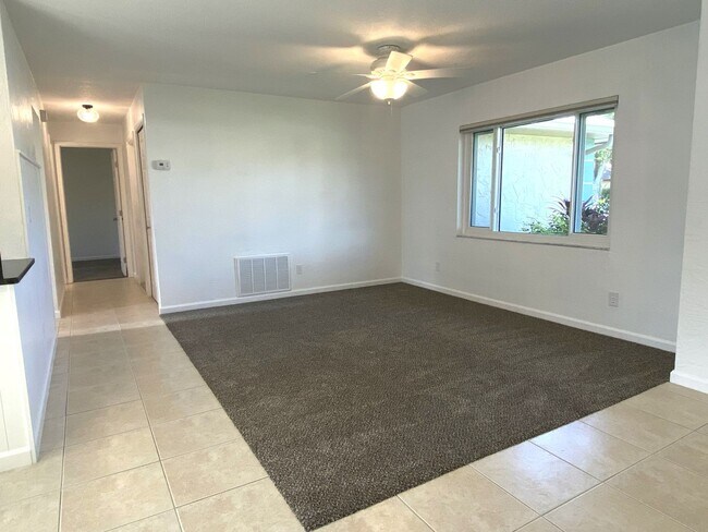 Foto del edificio - Beautifully Remodeled 2 Bedroom Port Orang...
