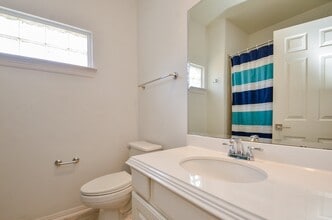 2826 Tudor Manor