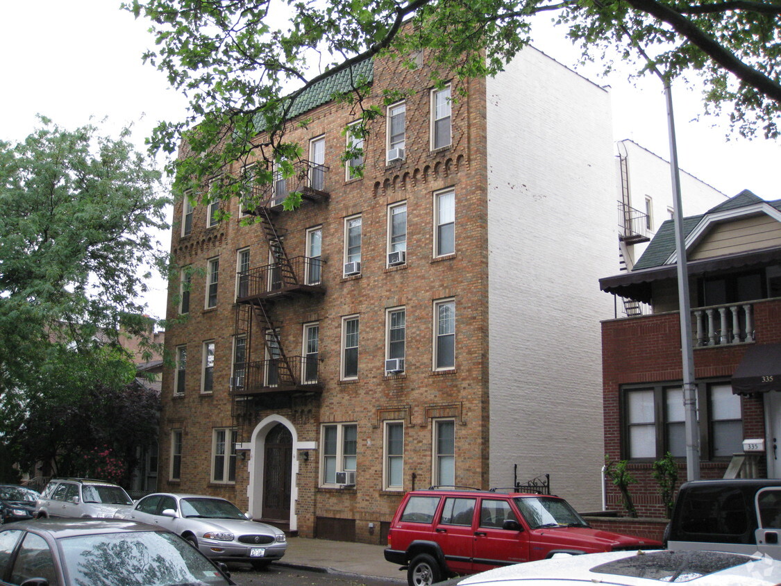 Building Photo - 329 93rd St