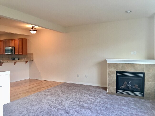 Foto del edificio - Great TownHome For Rent