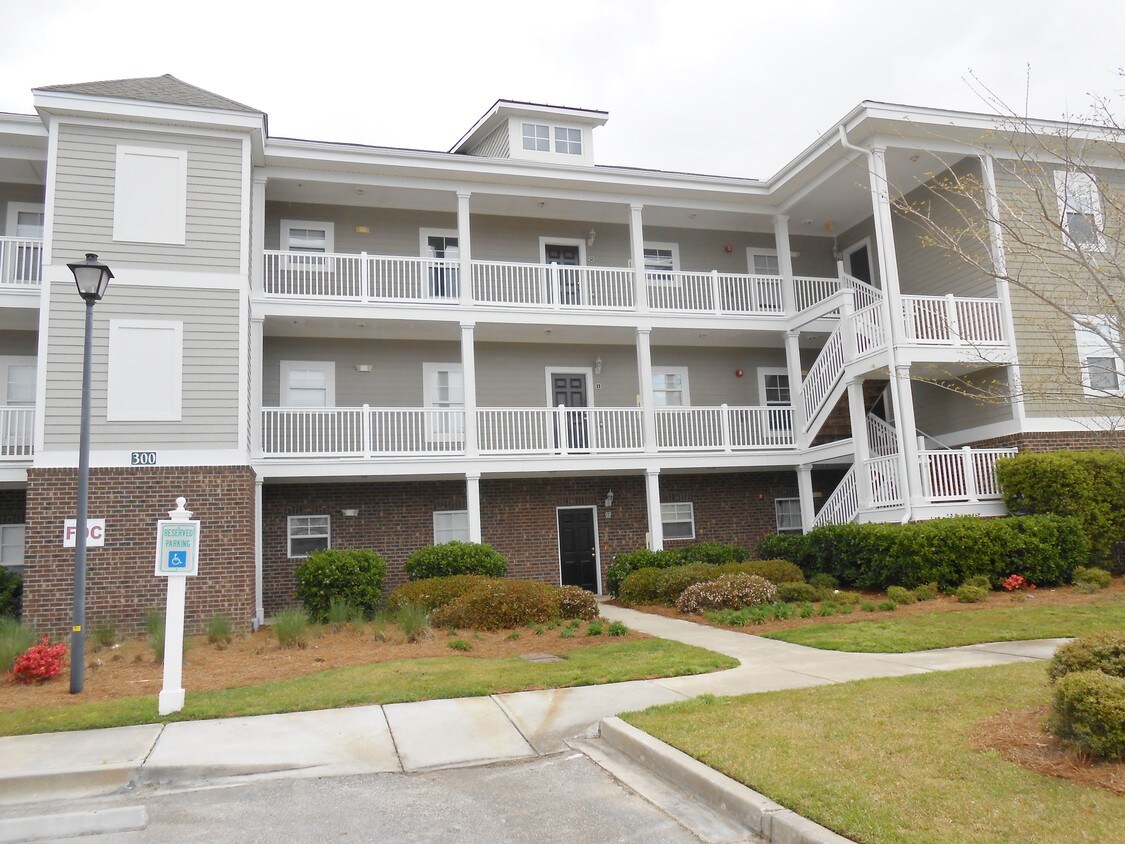300 Kiskadee Loop Unit F, Conway, SC 29526 Condo for Rent in Conway