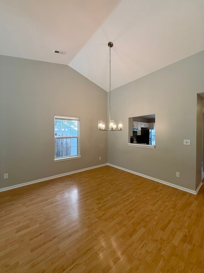 Building Photo - 6065 Woodmill Dr