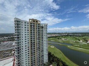 Building Photo - 1755 E Hallandale Beach Blvd