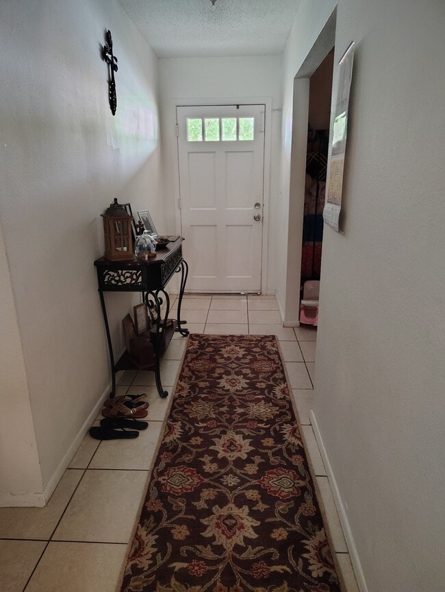 Building Photo - 1108 Carefree Cove Dr