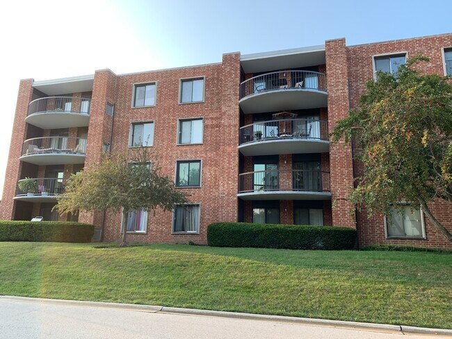 Foto del edificio - 1515 E Central Rd