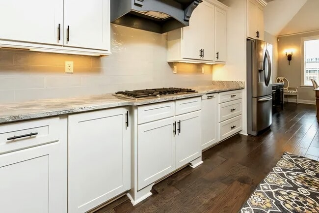 Building Photo - 4741 Carousel Ln