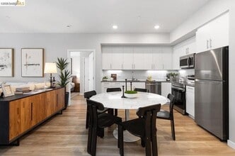 Building Photo - 260 Brooklyn Basin Wy