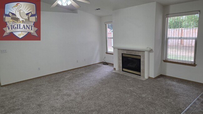 Building Photo - 16009 NE 93rd St