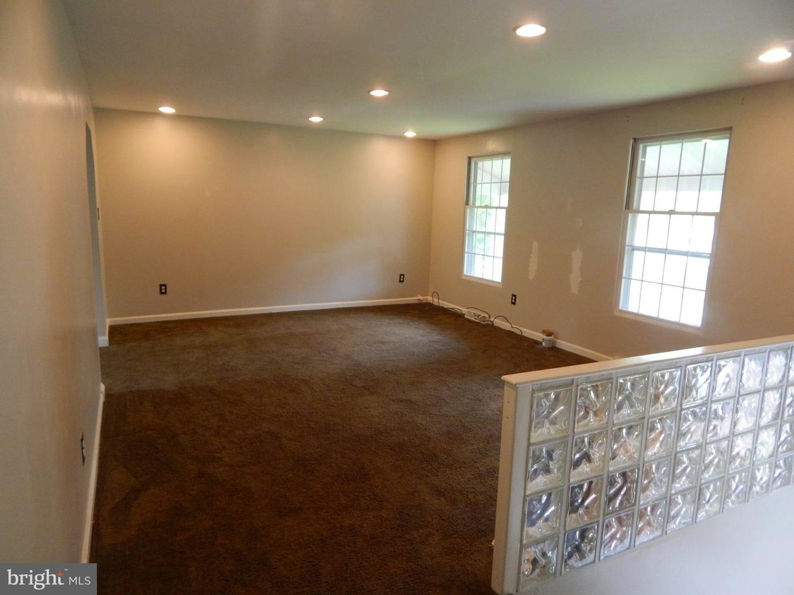 Foto principal - 422 Kennebec Rd