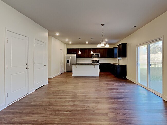 Building Photo - 1124 Bentley Pl