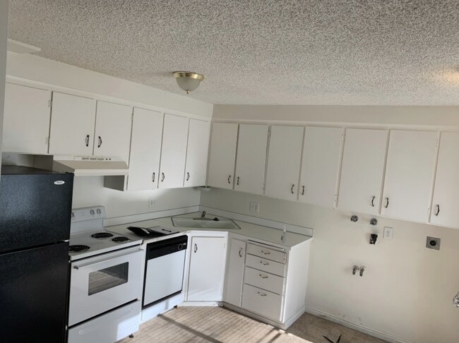 Foto del edificio - 825 E 275 N