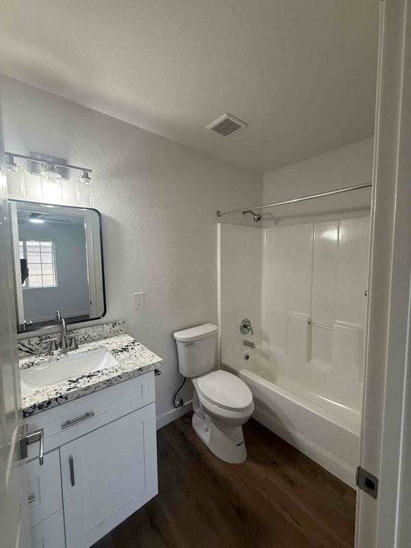 Foto del edificio - 2702 E Juniper Ave