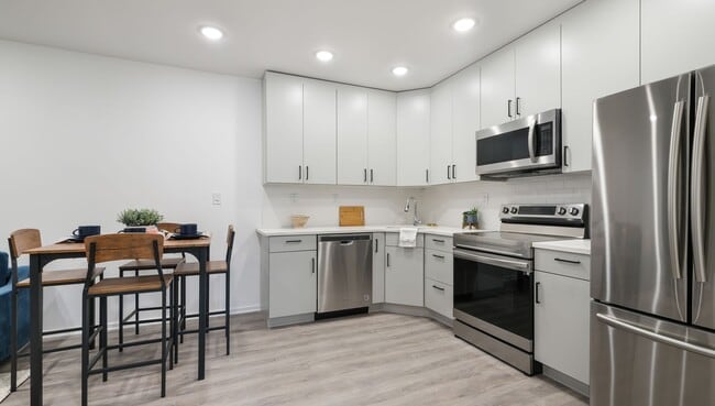 Interior Photo - 44West