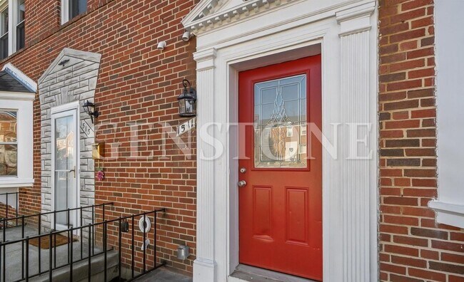 Building Photo - 1511 Oakridge Rd