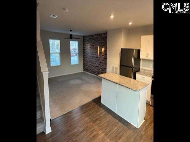 Building Photo - 613 Scribes Ln