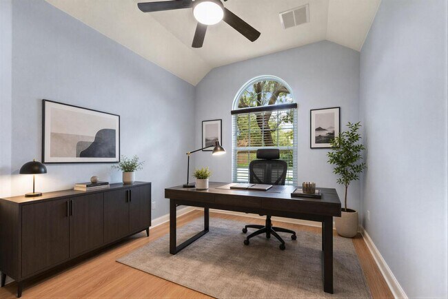 Foto del edificio - 1503 Terrace View Dr
