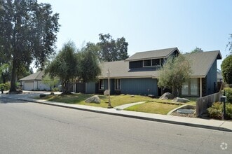 Building Photo - 4125 W Nicholas Ave