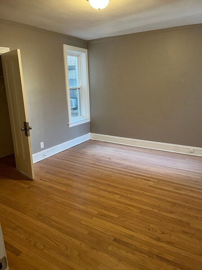 Foto del edificio - 6322 N Francisco Ave