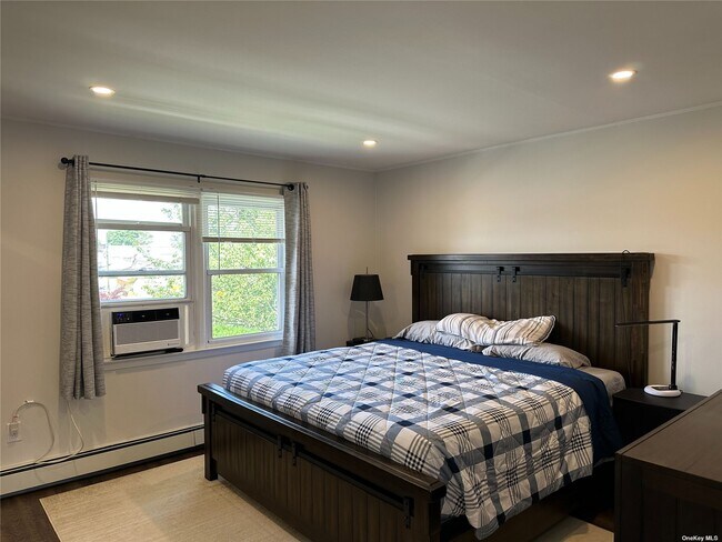 Building Photo - 57 Althouse Ave