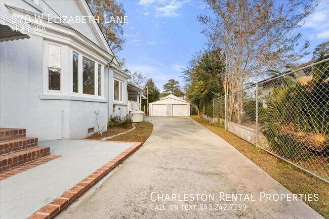 Foto del edificio - 570 Elizabeth Ln W