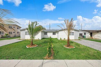 Building Photo - 3820 SW 92nd Ave