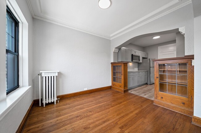 Foto del edificio - Newly Remodeled Vintage Charm with 21st Ce...