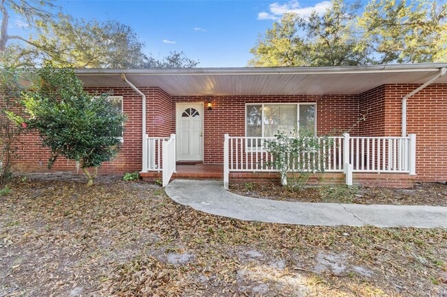 Foto del edificio - 24242 Cortez Blvd