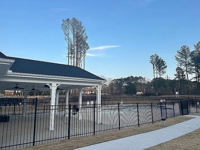 Foto del edificio - Room in Townhome on Hemlock Cone Wy